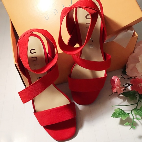 Delia Sandal from UNISA. Size 6 Red. Women’s. - Picture 4 of 7